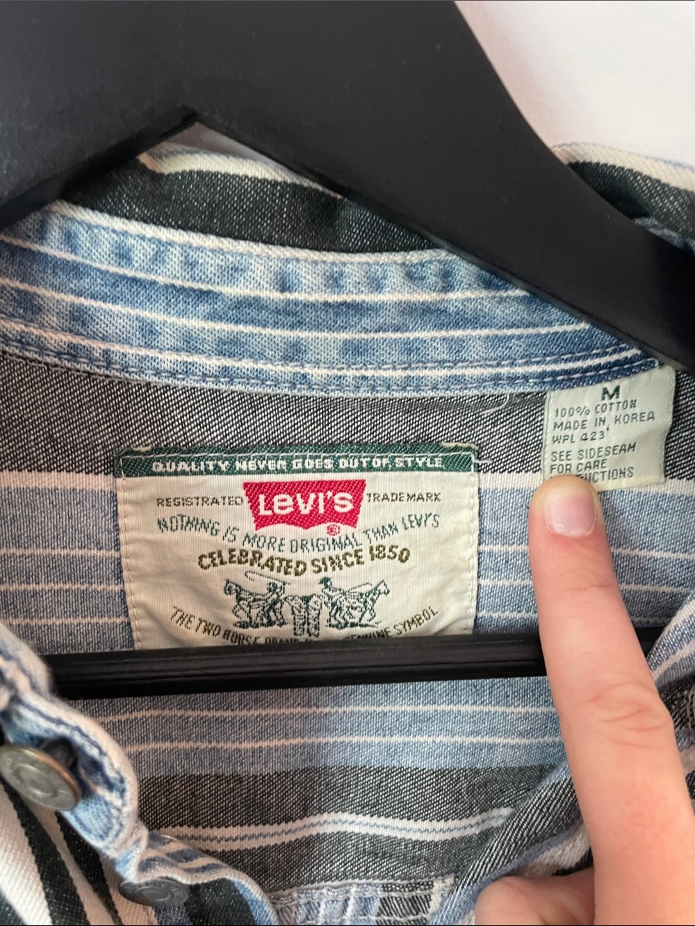 Levi's Blue and White Vertical Stripe Button-Down Shirt - Picture 3 of 3